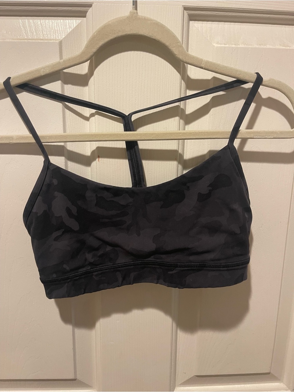 Lululemon Black Camo Flow Y Bra Nulu | Size 6
